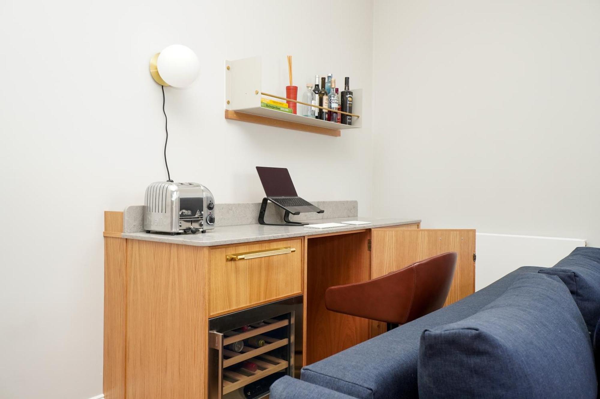 Flat With Majestic Views In West End Wonderland Appartement
